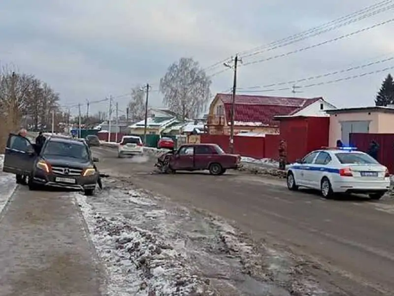 В Брянске в Володарском районе произошло серьезное ДТП