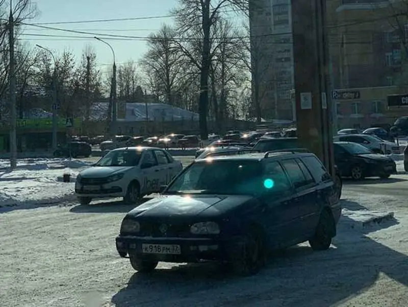 В Брянске возле «Макдональдса» устроили охоту на водителей